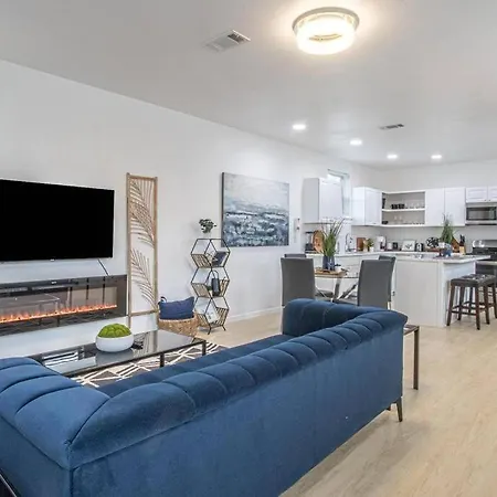 Luxury Blue Loft Downtown Nola Apartment